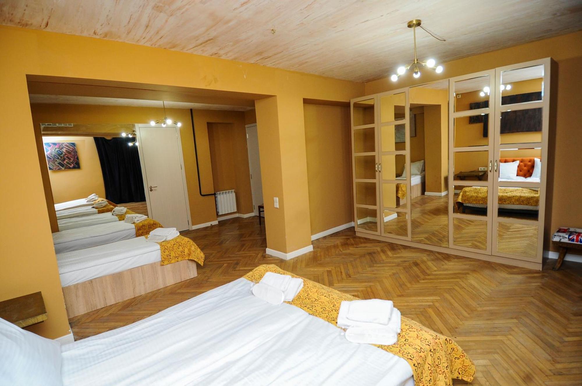 Art Hotel Home Tbilisi Ngoại thất bức ảnh