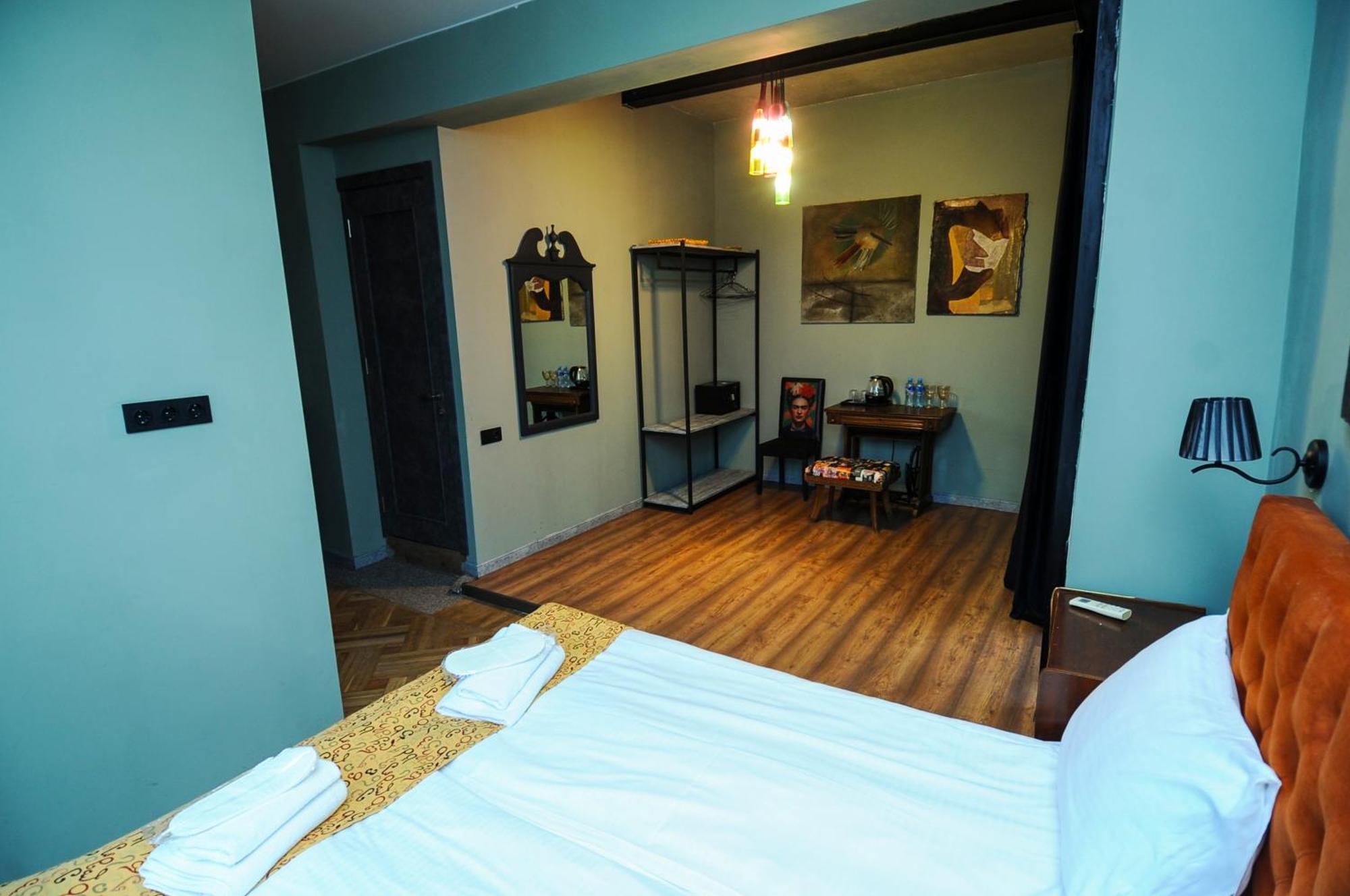 Art Hotel Home Tbilisi Ngoại thất bức ảnh