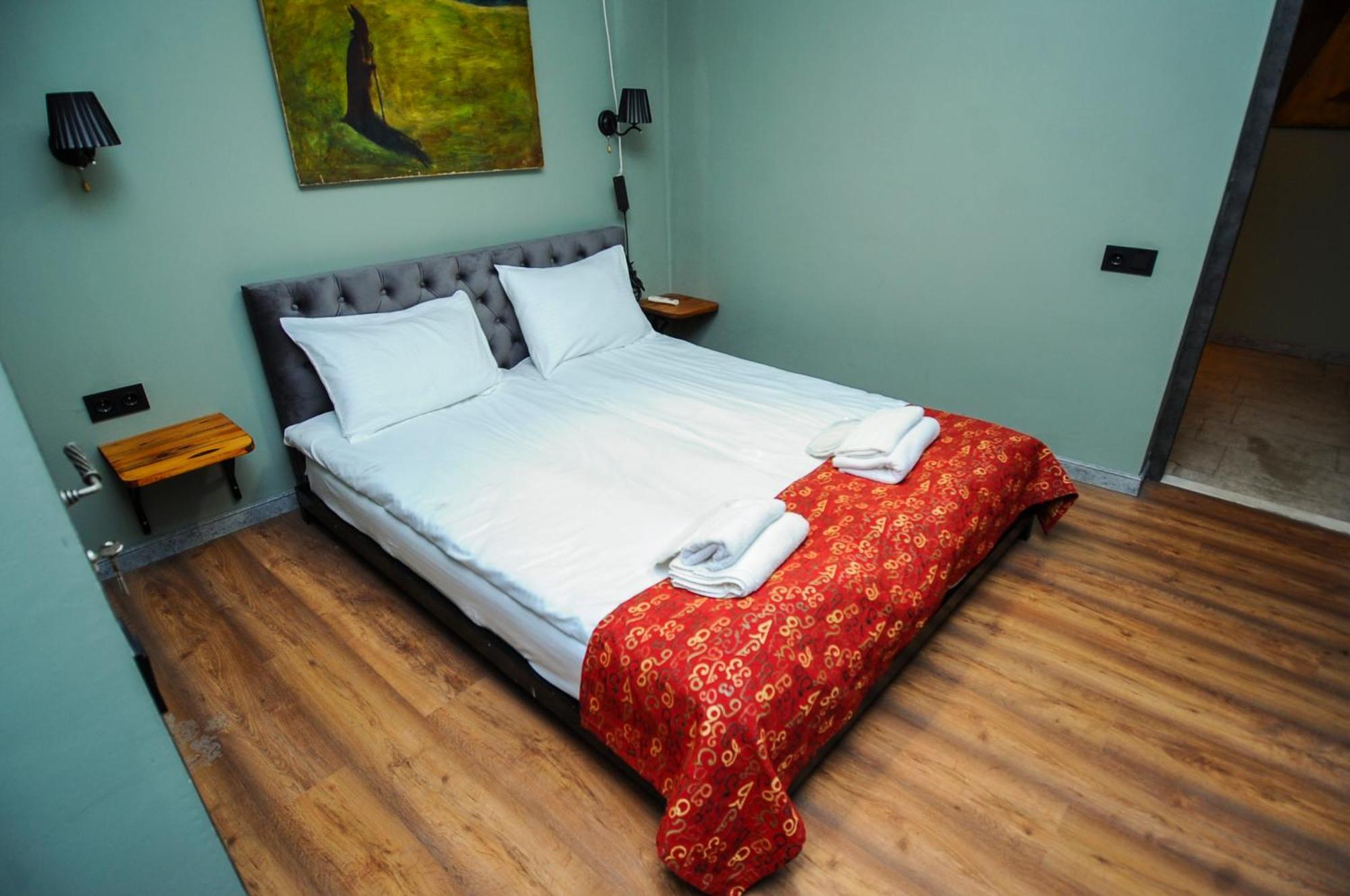 Art Hotel Home Tbilisi Ngoại thất bức ảnh