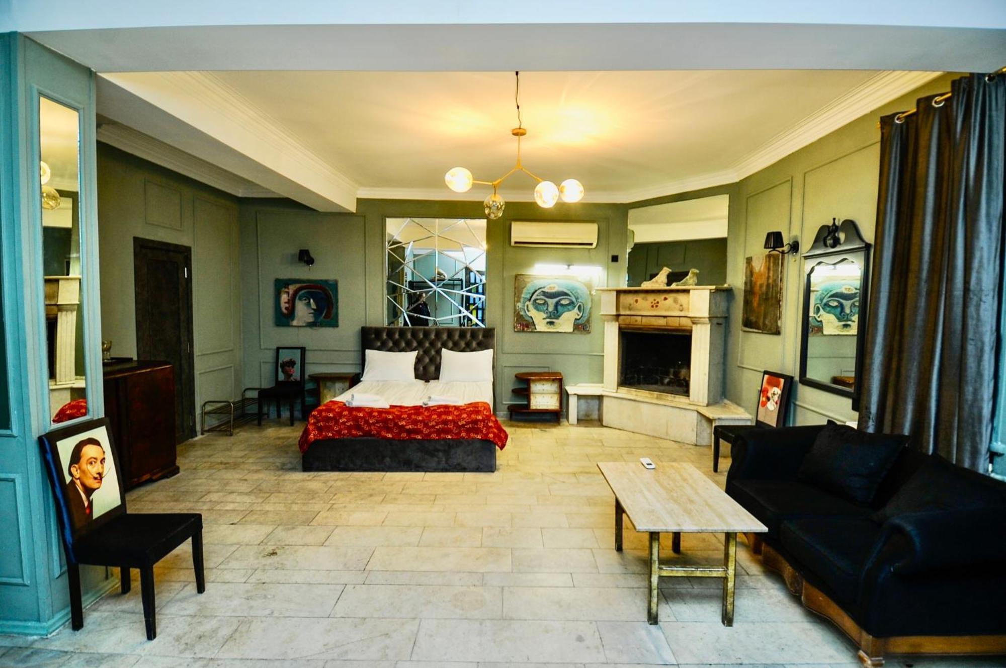 Art Hotel Home Tbilisi Ngoại thất bức ảnh